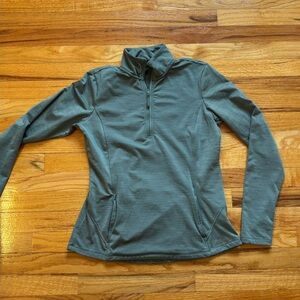 Quarter zip workout top